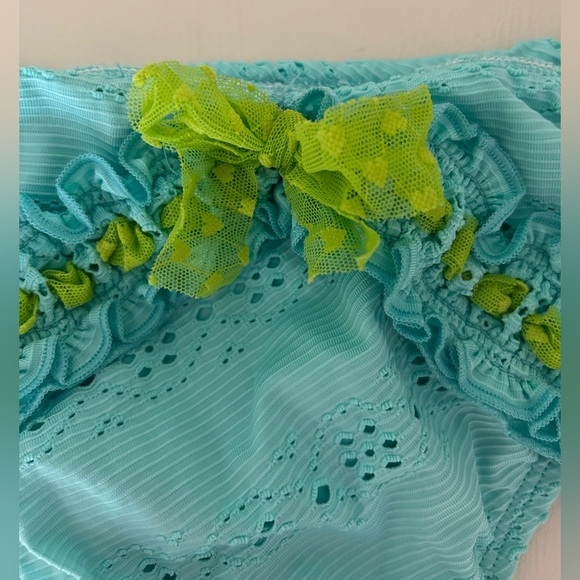 y2k Betsey Johnson Aqua and Lime Green Eyelet and Mesh Bikini 
Size: Small
EUC - Picture 15 of 16